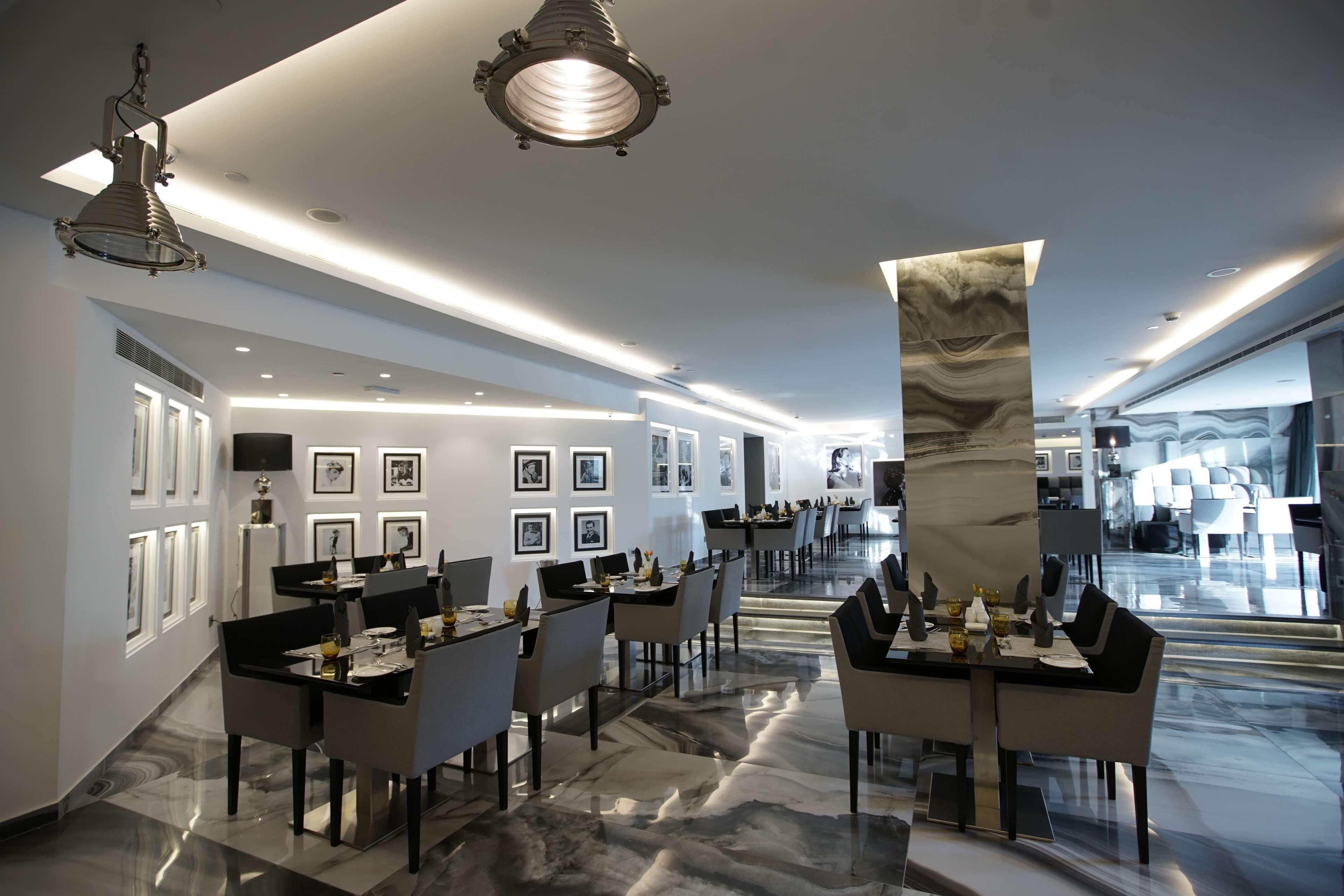 Royal Tulip Achrafieh Hotel Beirut Ngoại thất bức ảnh
