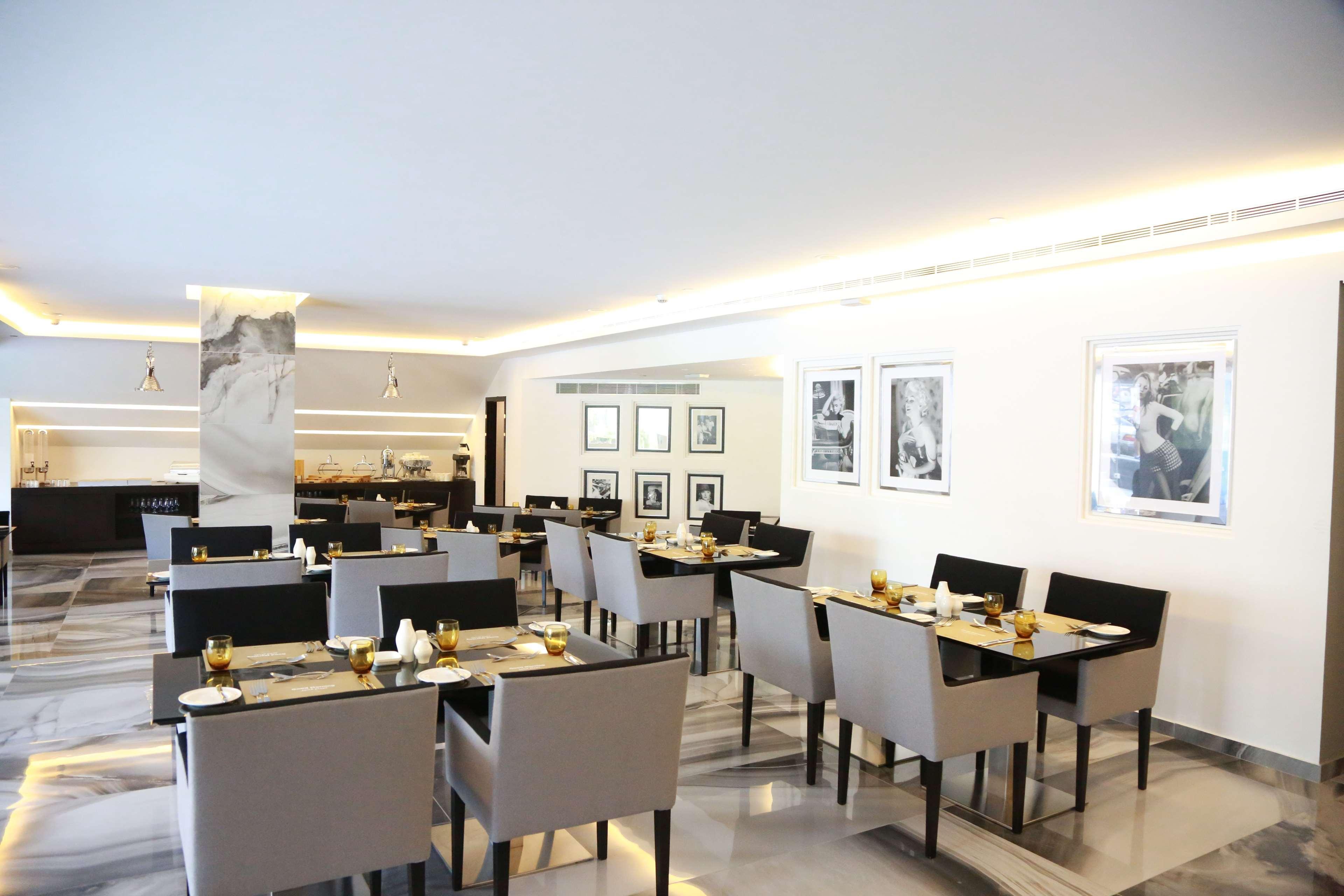 Royal Tulip Achrafieh Hotel Beirut Ngoại thất bức ảnh