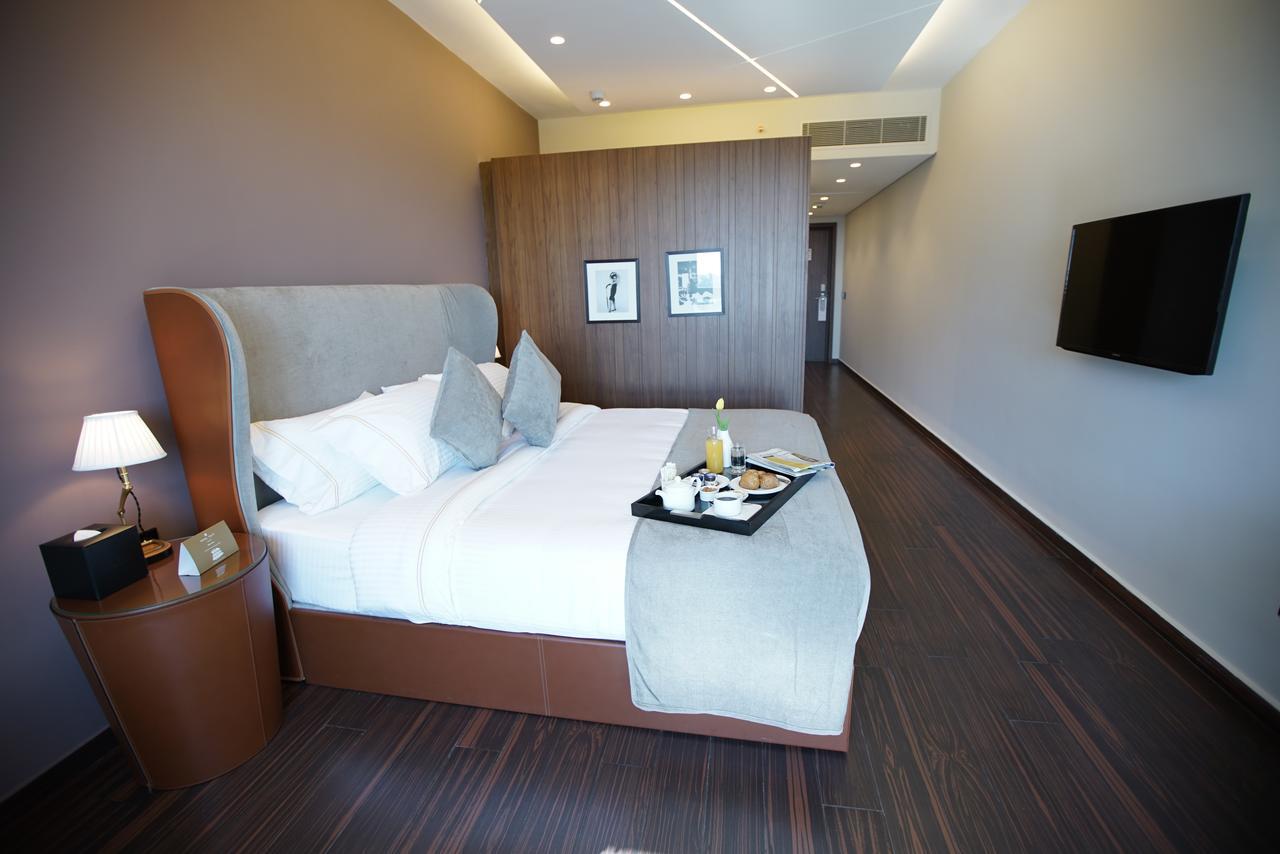 Royal Tulip Achrafieh Hotel Beirut Ngoại thất bức ảnh