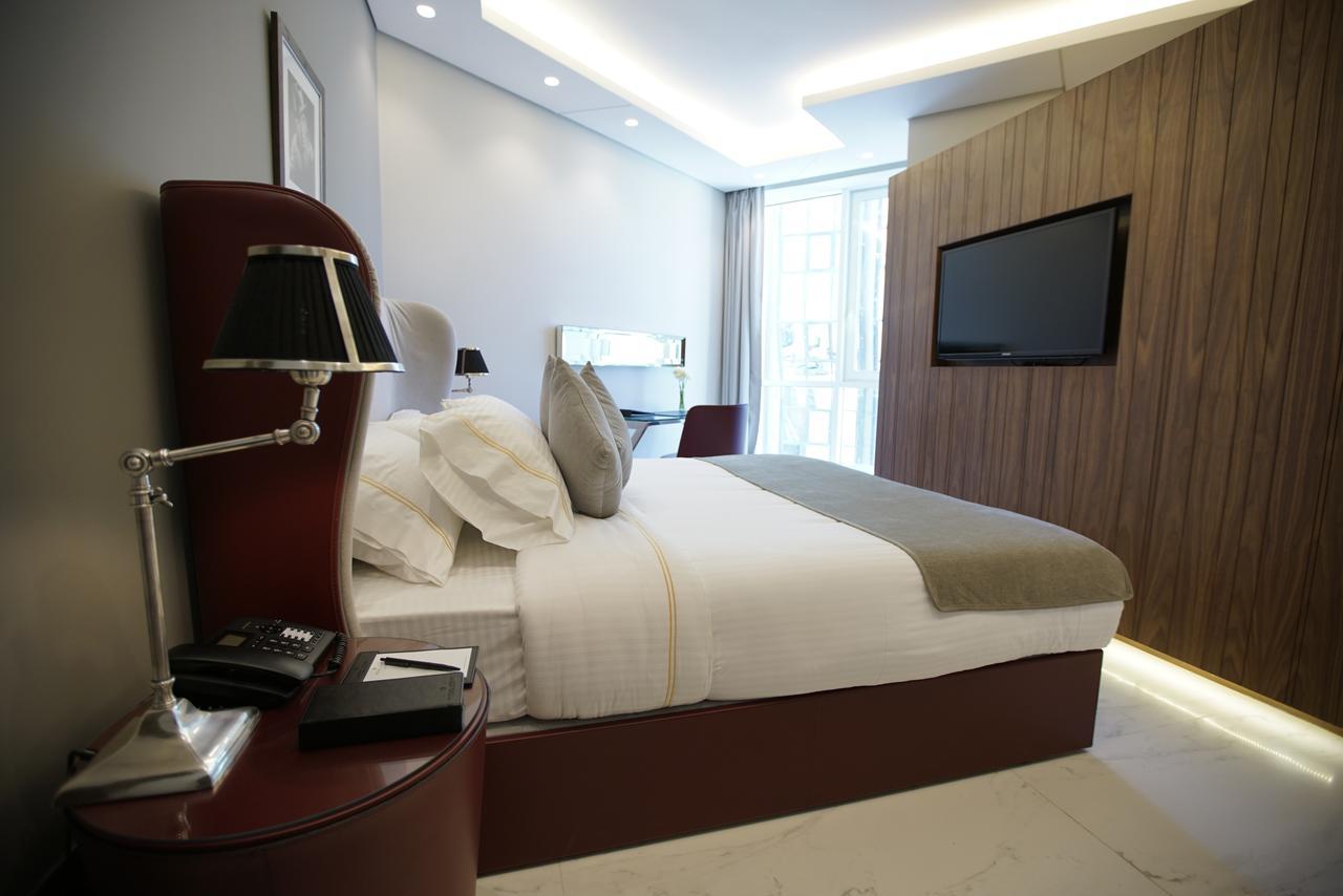 Royal Tulip Achrafieh Hotel Beirut Ngoại thất bức ảnh