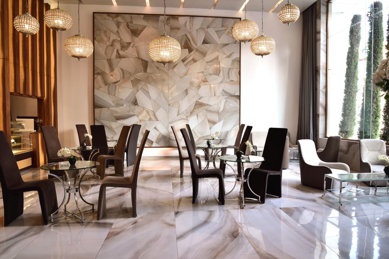 Royal Tulip Achrafieh Hotel Beirut Ngoại thất bức ảnh